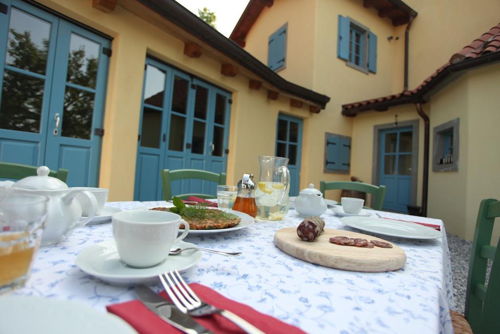 Farmstay Kmetija Stekar คอจส์โค ภายนอก รูปภาพ